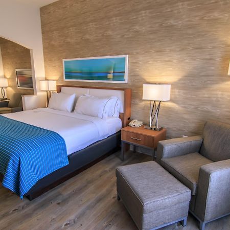 Holiday Inn Express Hotel & Suites Farmington, An Ihg Hotel Bagian luar foto