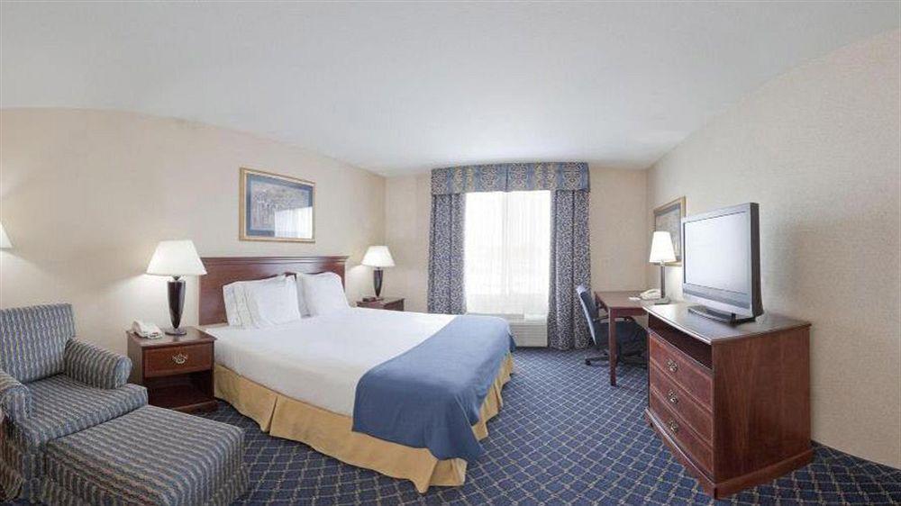 Holiday Inn Express Hotel & Suites Farmington, An Ihg Hotel Bagian luar foto