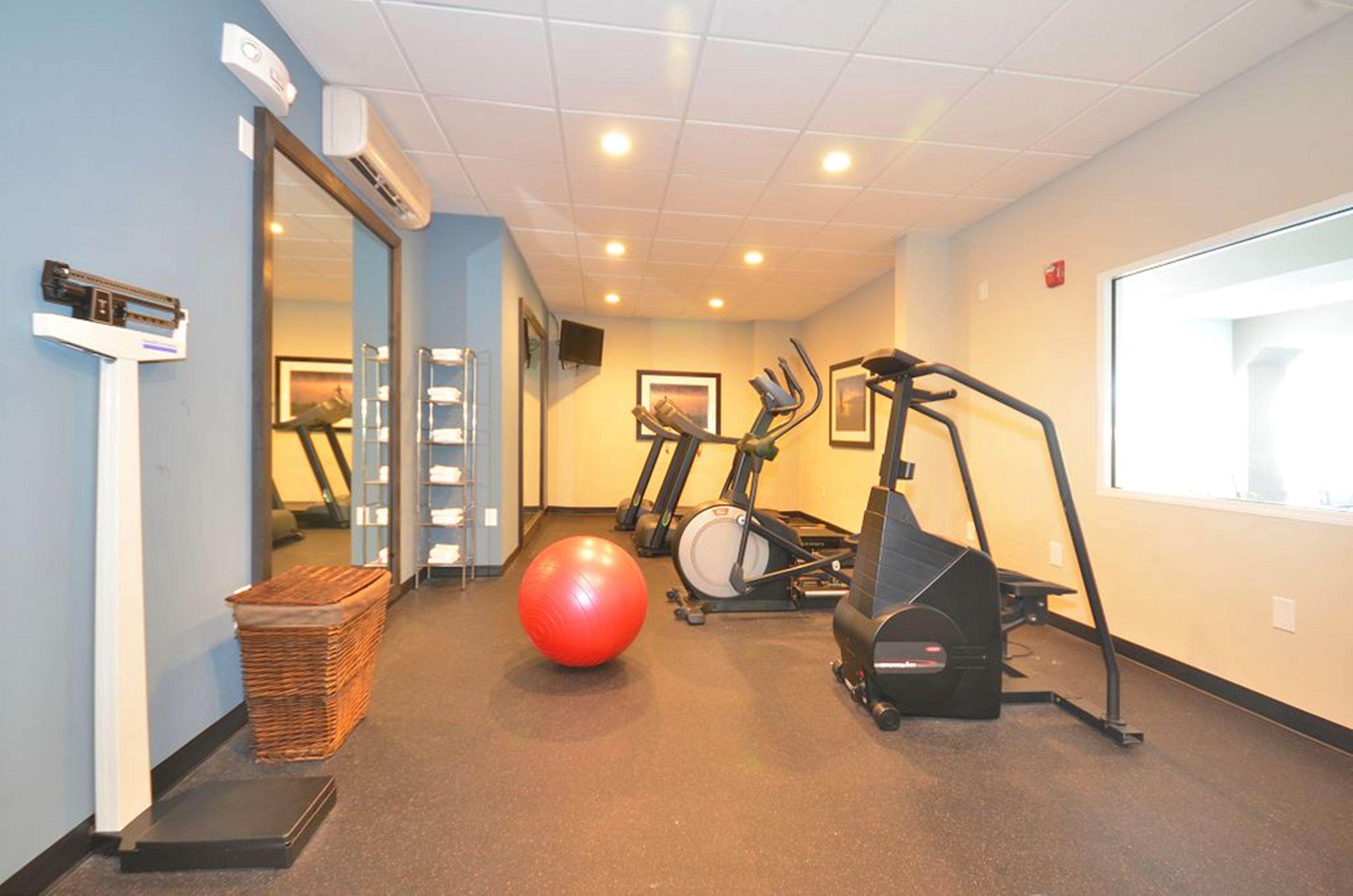 Holiday Inn Express Hotel & Suites Farmington, An Ihg Hotel Bagian luar foto