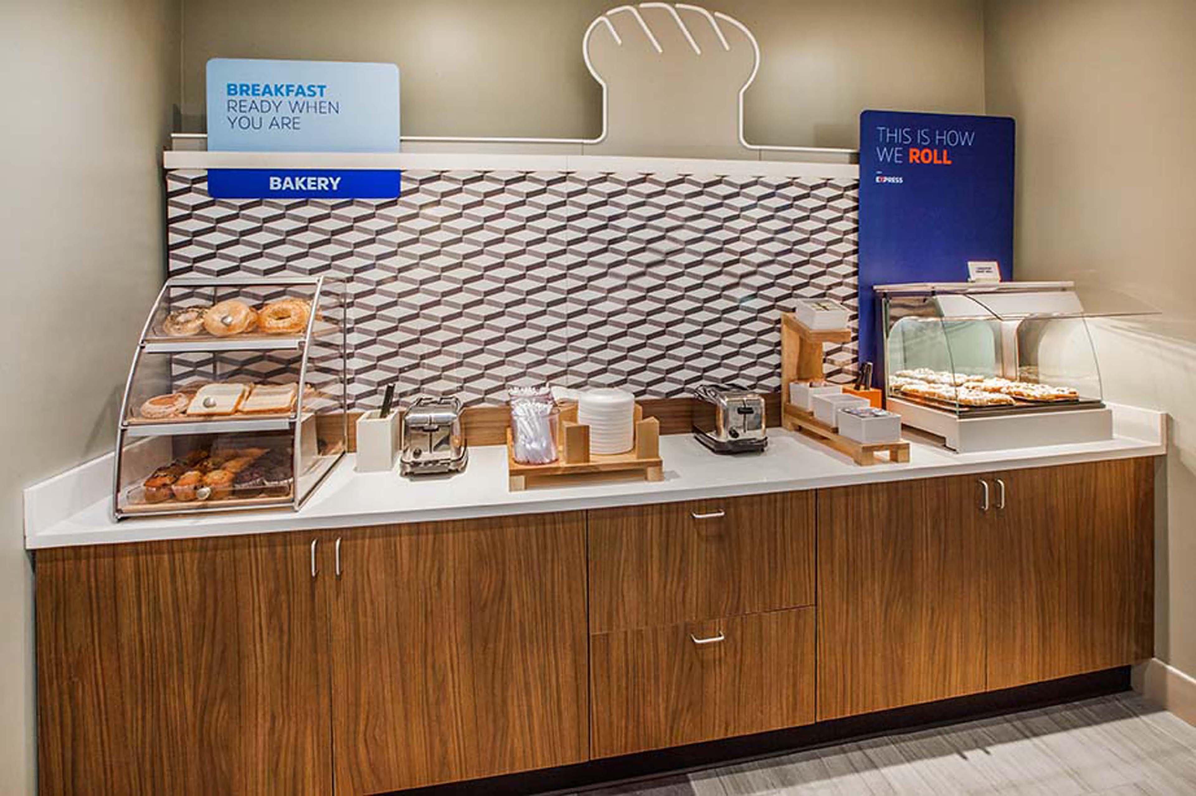 Holiday Inn Express Hotel & Suites Farmington, An Ihg Hotel Bagian luar foto