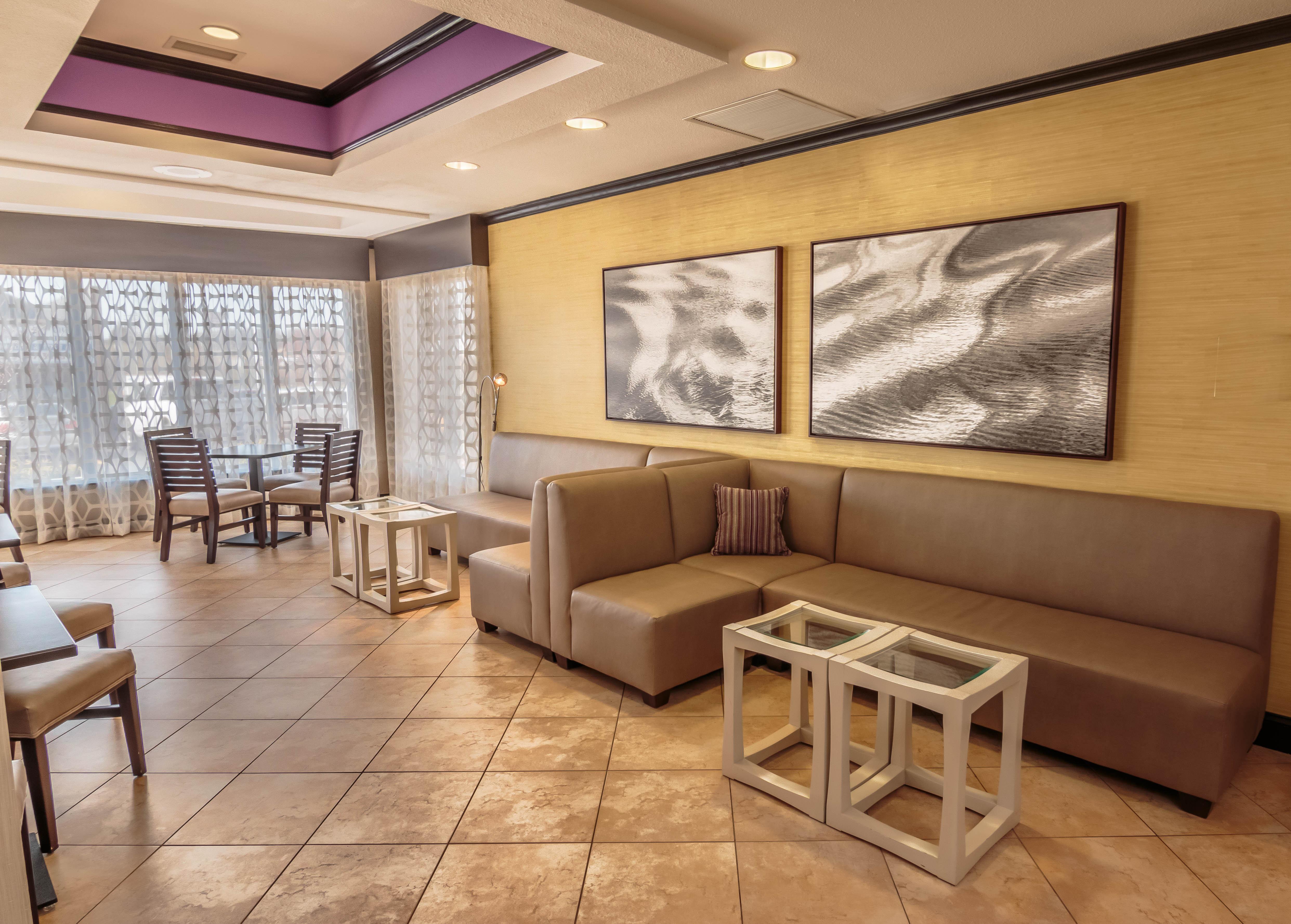 Holiday Inn Express Hotel & Suites Farmington, An Ihg Hotel Bagian luar foto