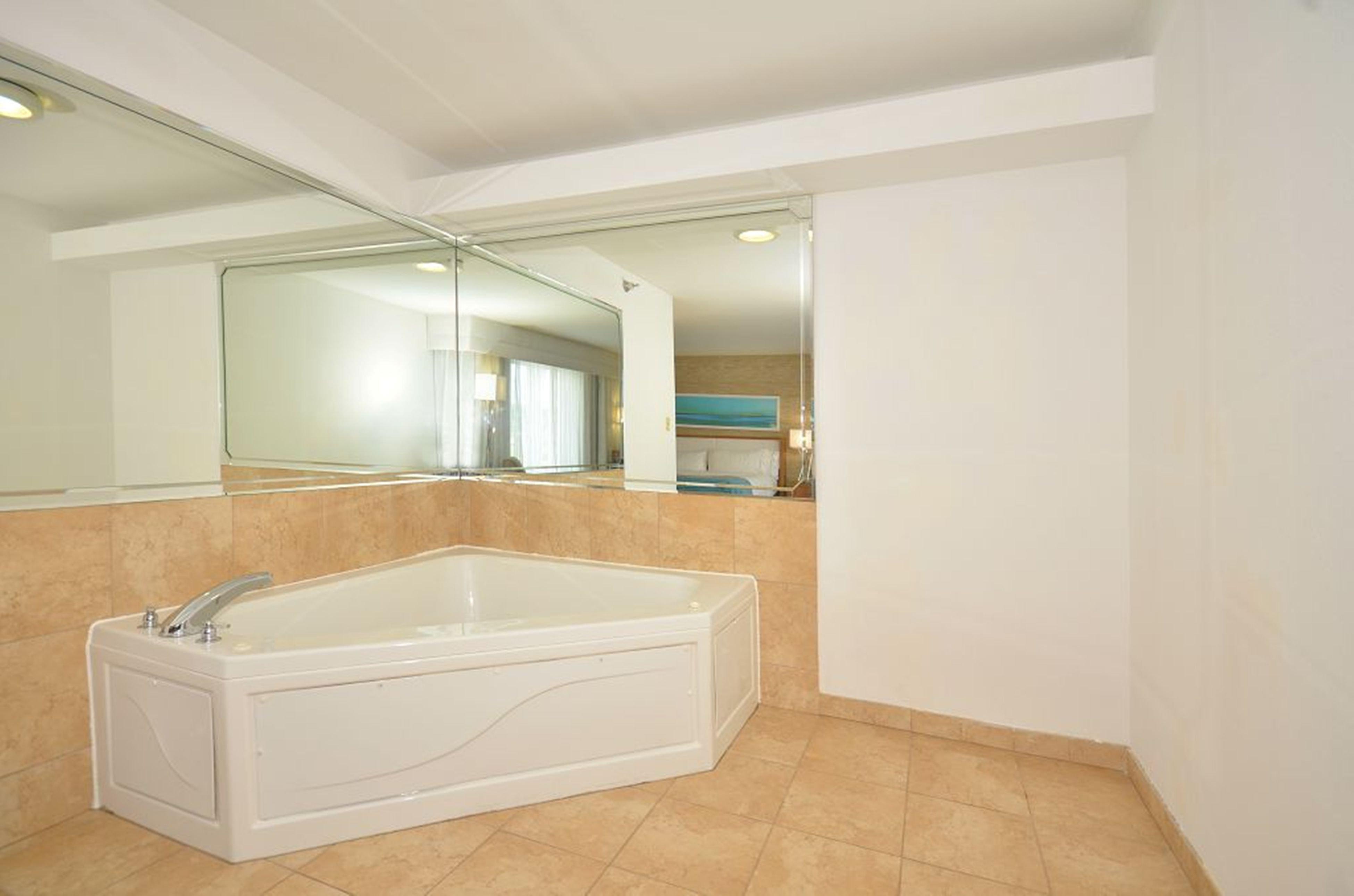 Holiday Inn Express Hotel & Suites Farmington, An Ihg Hotel Bagian luar foto