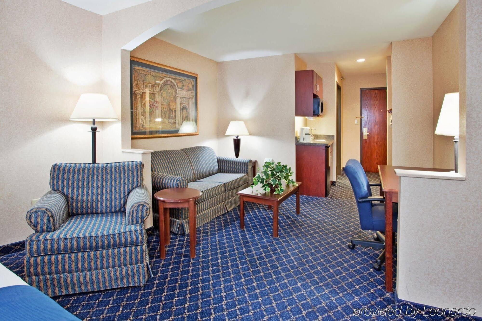 Holiday Inn Express Hotel & Suites Farmington, An Ihg Hotel Bagian luar foto
